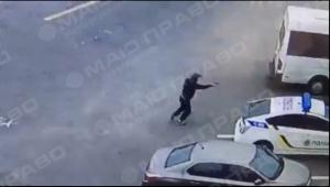 Свежие новости: Появилось видео с нагрудной камеры убитого в Днепре полицейского (Видео)