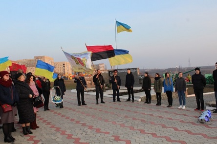 Свежие новости: Відбувся мітинг-реквієм в пам'ять загиблих героїв Небесної сотні
