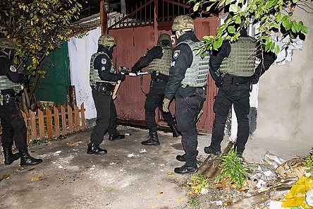 Фото новости: В Николаеве правоохранители перекрыли международный канал торговли людьми, организованный учителем хореографии Свежие новости: В Николаеве правоохранители перекрыли международный канал торговли людьми, организованный учителем хореографии