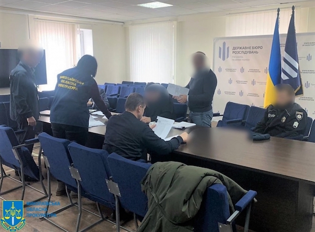 Свежие новости: Начальник отдела Госэкоинспекции требовал 5000 долларов взятки от руководителя АЗС