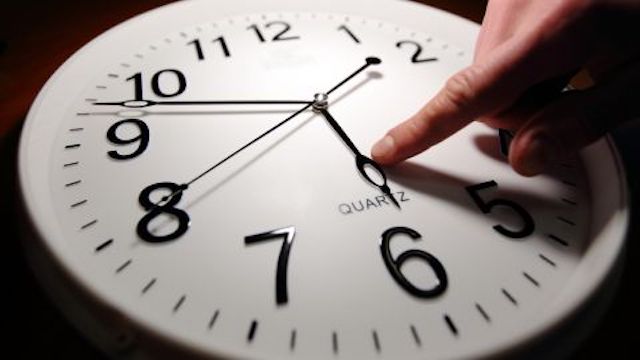 Свежие новости: Жителям окупованих територій заборонили переводити годинники на зимовий час, — Федоров