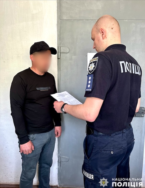 Свежие новости: У Первомайську затримали підозрюваного у крадіжці ювелірних виробів