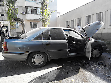 Свежие новости: В Николаеве горели припаркованные «Opel» и «Volkswagen»