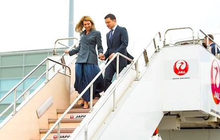 Свежие новости: Зеленский с женой прилетел в Японию