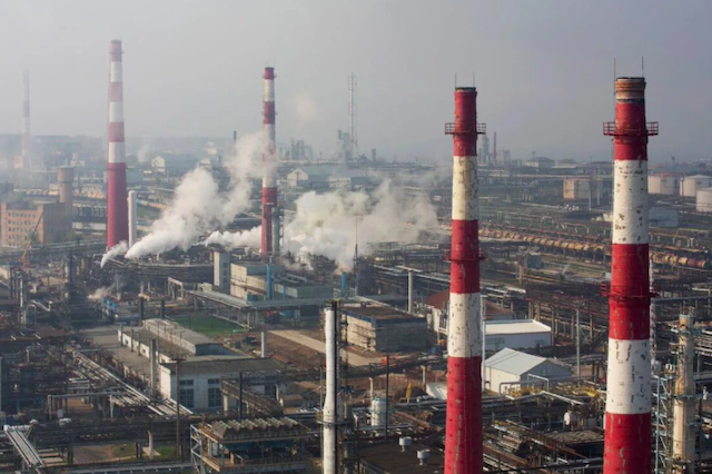 Свежие новости: Волгоградський НПЗ зупинив переробку нафти після удару дронів – Reuters