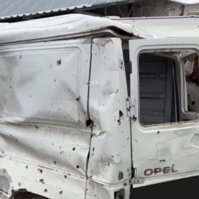 Свежие новости: Российские оккупанты обстреляли автомобиль волонтеров, везших гуманитарную помощь