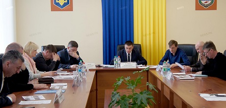 Фото новости: ВИДЕО: «Послевкусие плохое…»: Ущерб от сноса деревьев вдоль трассы на Снигиревку составил ₴835 тысяч – экоинспекция обратилась в полицию Свежие новости: ВИДЕО: «Послевкусие плохое…»: Ущерб от сноса деревьев вдоль трассы на Снигиревку составил ₴835 тысяч – экоинспекция обратилась в полицию