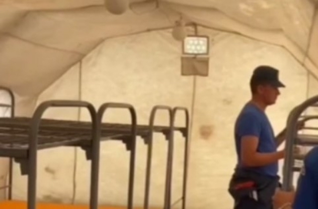 Свежие новости: У Курську розвертають наметове містечко для біженців із прикордоння