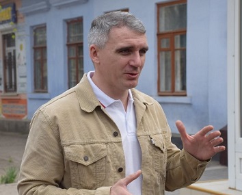 Свежие новости: ВИДЕО: Сенкевич устроил рейд и потребовал убрать «рекламный мусор» в Николаеве