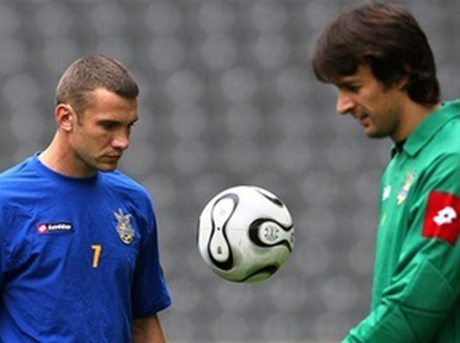 Свежие новости: Андрей Шевченко позвал в сборную Украины легендарного Сашо