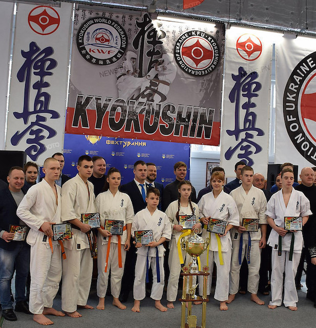 Свежие новости: В Николаеве состоялся 12-й открытый чемпионат по киокушинкай каратэ