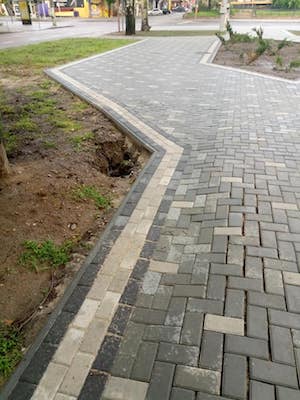 Свежие новости: В Николаеве на проспекте «пошла» новая плитка после дождя