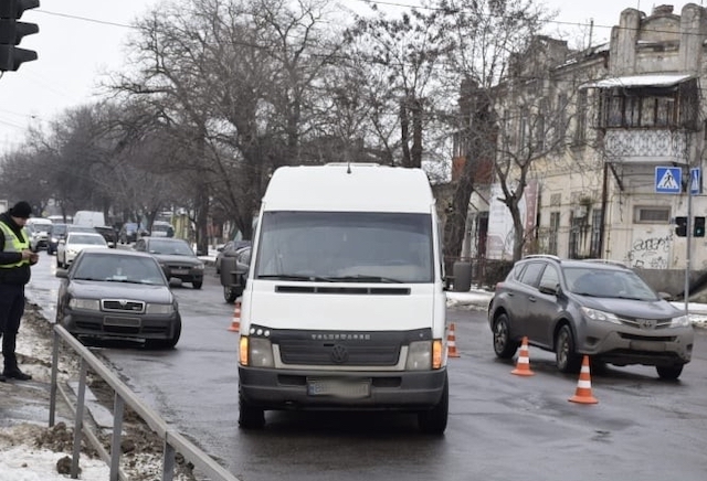 Свежие новости: В центре Николаева маршрутка сбила женщину