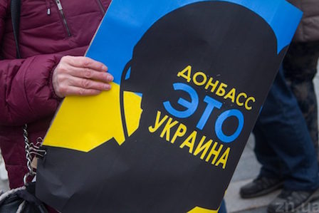 Фото новости: Порошенко хочет объявить войну России! - россияне в соцсетях бьются в припадке из-за нового украинского законопроекта Свежие новости: Порошенко хочет объявить войну России! - россияне в соцсетях бьются в припадке из-за нового украинского законопроекта