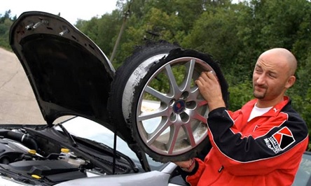 Свежие новости: «Привет АД-министрации Николаевской области», - известный автогонщик Мочанов возмутился состоянием николаевских дорог