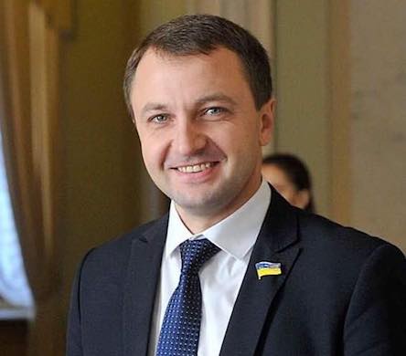 Свежие новости: Креминь сомневается в намерениях «инвесторов», которым горсовет Николаева отдал 20 гектаров под солнечные батареи