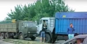 Свежие новости: Сегодня в Николаеве столкнулись два зерновоза (ВИДЕО)