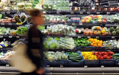 Свежие новости: Украинцы стали больше тратить на еду и алкоголь