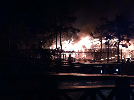 Свежие новости: В Коблево на базе отдыха горел трехэтажный недострой