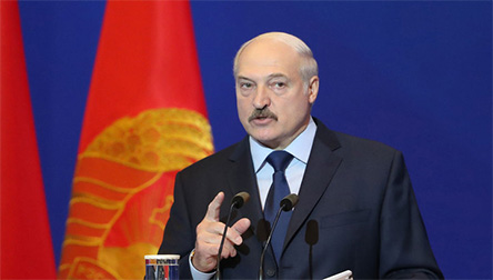 Фото новости: Лукашенко заявил, что Беларуси пришлось закрыть границу из-за большого потока оружия из Украины Свежие новости: Лукашенко заявил, что Беларуси пришлось закрыть границу из-за большого потока оружия из Украины