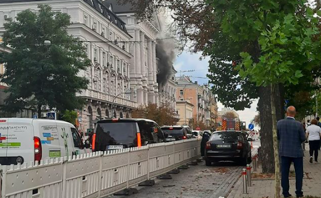 Свежие новости: Дрон летів в кабінет Поклада. РФ вдарила по будівлі СБУ в центрі Києва, - Зеленський