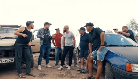 Фото новости: На День города в сети опубликовали сатирический клип на песню про Николаев Свежие новости: На День города в сети опубликовали сатирический клип на песню про Николаев