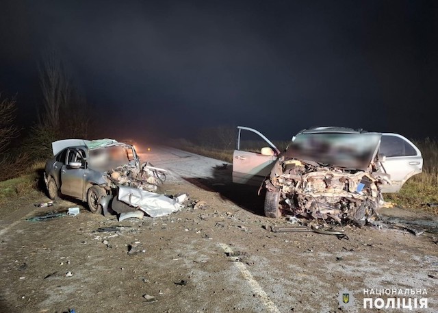 Свежие новости: Слідчі поліції встановлюють обставини ДТП у Миколаївському районі