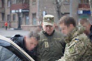 Свежие новости: В Николаева на взятке в $1500 задержали майора из областного военкомата