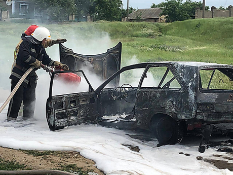 Свежие новости: В Новой Одессе из-за короткого замыкания на ходу загорелся «ЗАЗ» – огонь охватил всю леговушку