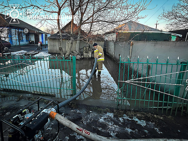 Свежие новости: На Миколаївщині рятувальники допомагають населенню через підтоплення