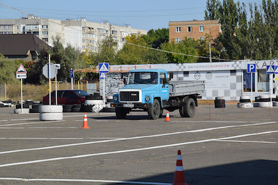 Свежие новости: В Николаеве открыли современную площадку, где водители могут сдать зачет на права