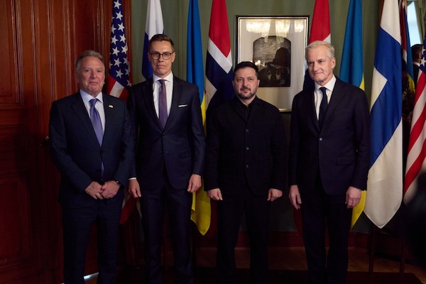 Фото новини: США везуть пропозиції Путіну після переговорів із Зеленським: що відомо Свіжі новини: США везуть пропозиції Путіну після переговорів із Зеленським: що відомо