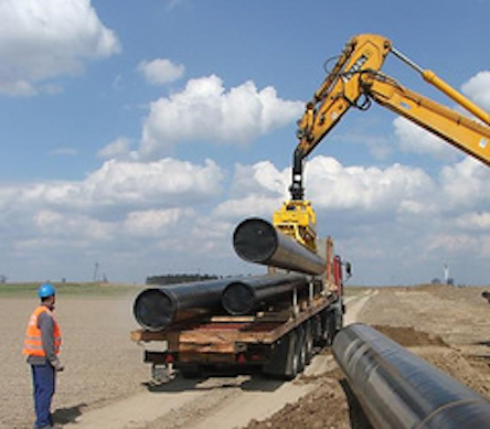 Свежие новости: В Польше при строительстве газопровода погиб украинец – его придавила десятитонная труба