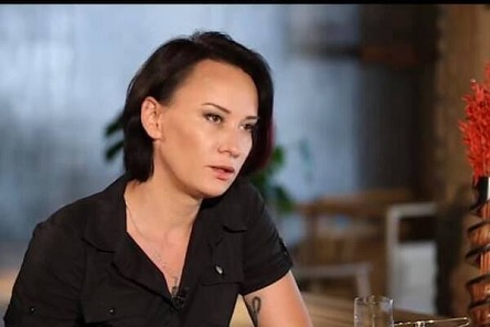 Свежие новости: ВИДЕО: Обыск у Маруси Зверобой. Как ГБР и СБУ пришли домой к атошнице, обсуждавшей убийство Зеленского