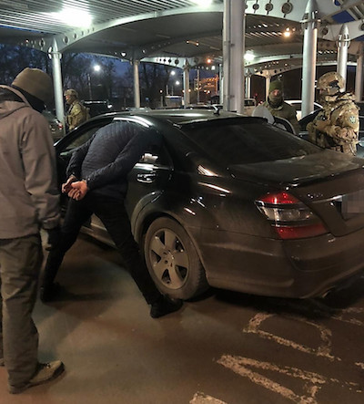 Свежие новости: В Николаеве задержали организаторов группировки, которая сбывала фальшивые доллары