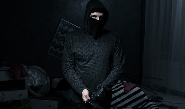 Свежие новости: У Варшаві грабіжники вдерлись до помешкання українок та вкрали майже $300 тисяч