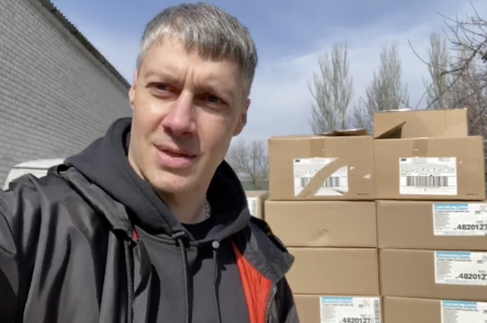 Свежие новости: ВИДЕО: Ильюк передал горздраву Николаева 24 тысячи медицинских масок и антисептики