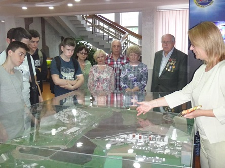 Свежие новости: В информцентре ЮУАЭС прошла встреча лицеистов с ликвидаторами аварии на Чернобыльской АЭС