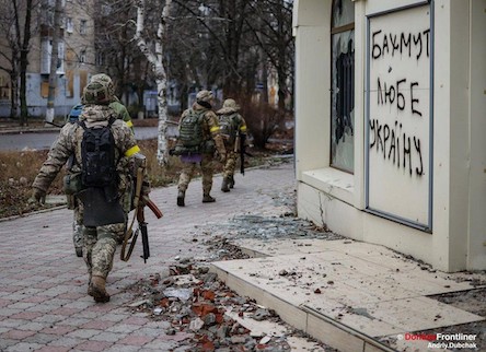 Свежие новости: Ворог відкинутий, але Бахмут зруйнований на понад 60% — Кириленко