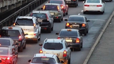 Свежие новости: Километровые пробки на въезде в Киев и тысячи полицейских - Спецрежим антитеррористической безопасности