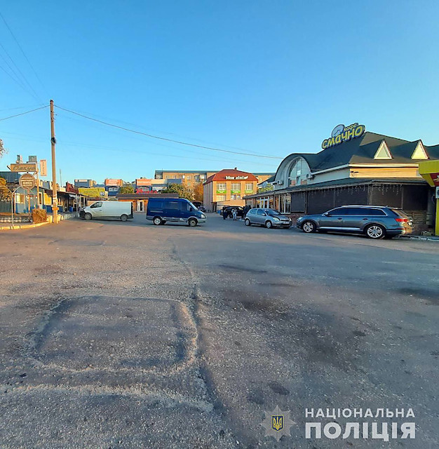 Свежие новости: В Коблево припаркованная «ГАЗель» наехала на 9-летнюю девочку