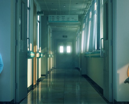 Свежие новости: В николаевской поликлинике случайно оставленную сумку приняли за «бомбу»