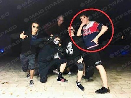 Свежие новости: Футболку сына Порошенко с надписью Russia объяснили борьбой с силами зла