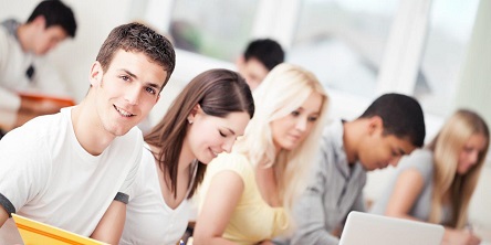 Свежие новости: Парламент увеличил именные стипендии студентам