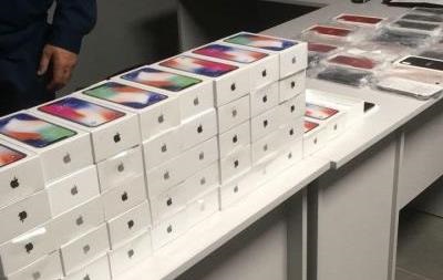 Свежие новости: В аэропорту Одессы изъяли более 40 iPhone X