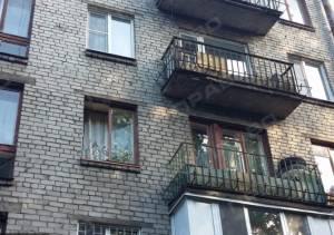 Свежие новости: Выйдя на балкон своей квартиры, жительница Николаева получила пулевое ранение