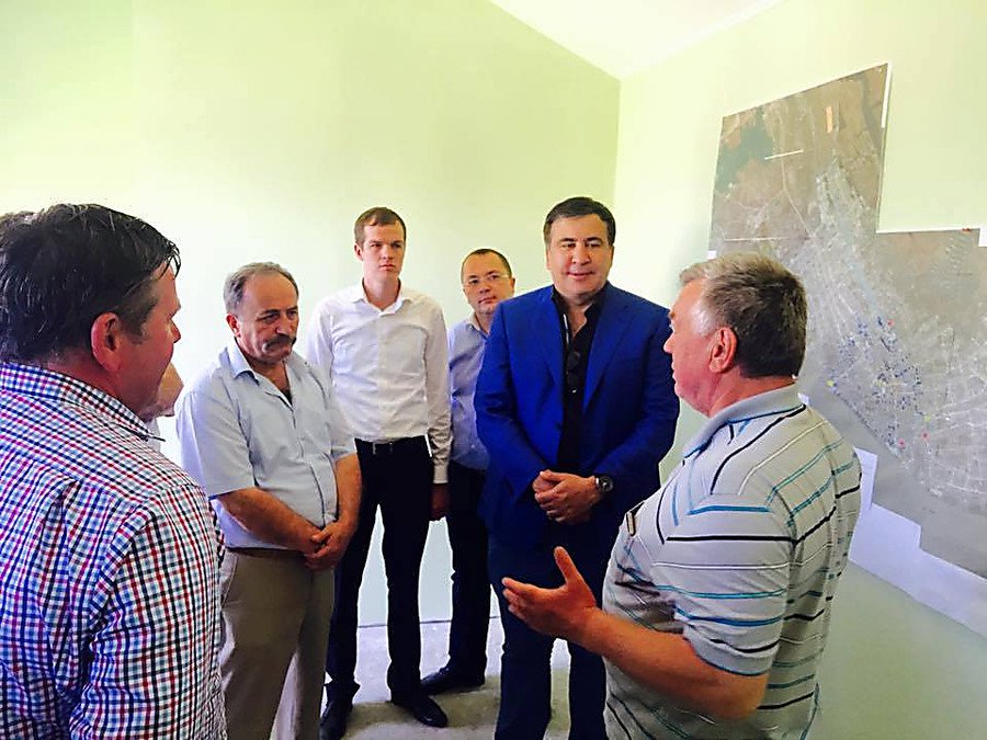 Свежие новости: Саакашвили пообещал к концу года новую дорогу в Вилково Одесской области