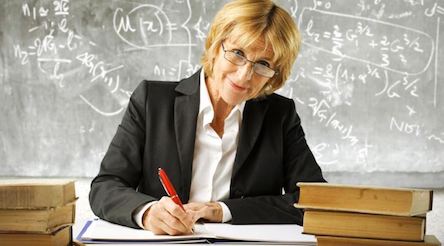 Свежие новости: Учителя в Южноукраинске за январь получат повышенные зарплаты