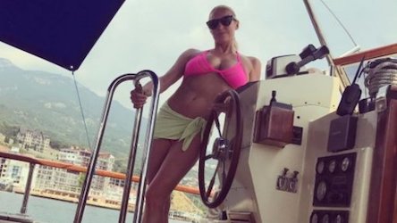 Свежие новости: Волочкову в Крыму жестко раскритиковали за неумелое использование фотошопа