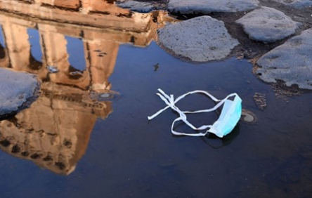 Свежие новости: На Филиппинах полиция застрелила мужчину, который отказался надевать маску и напал на врачей